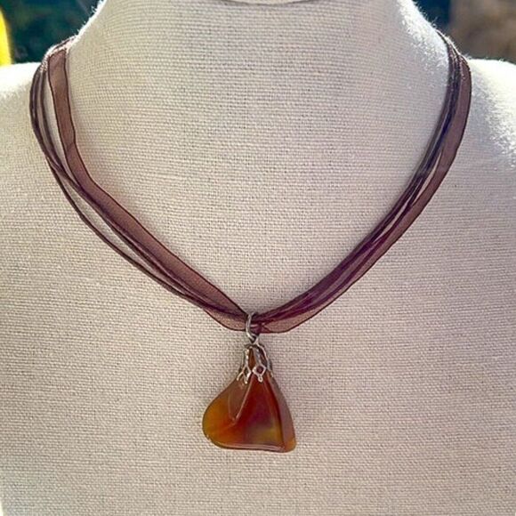 Vintage Amber Agate Stone Necklace - Picture 10 of 11